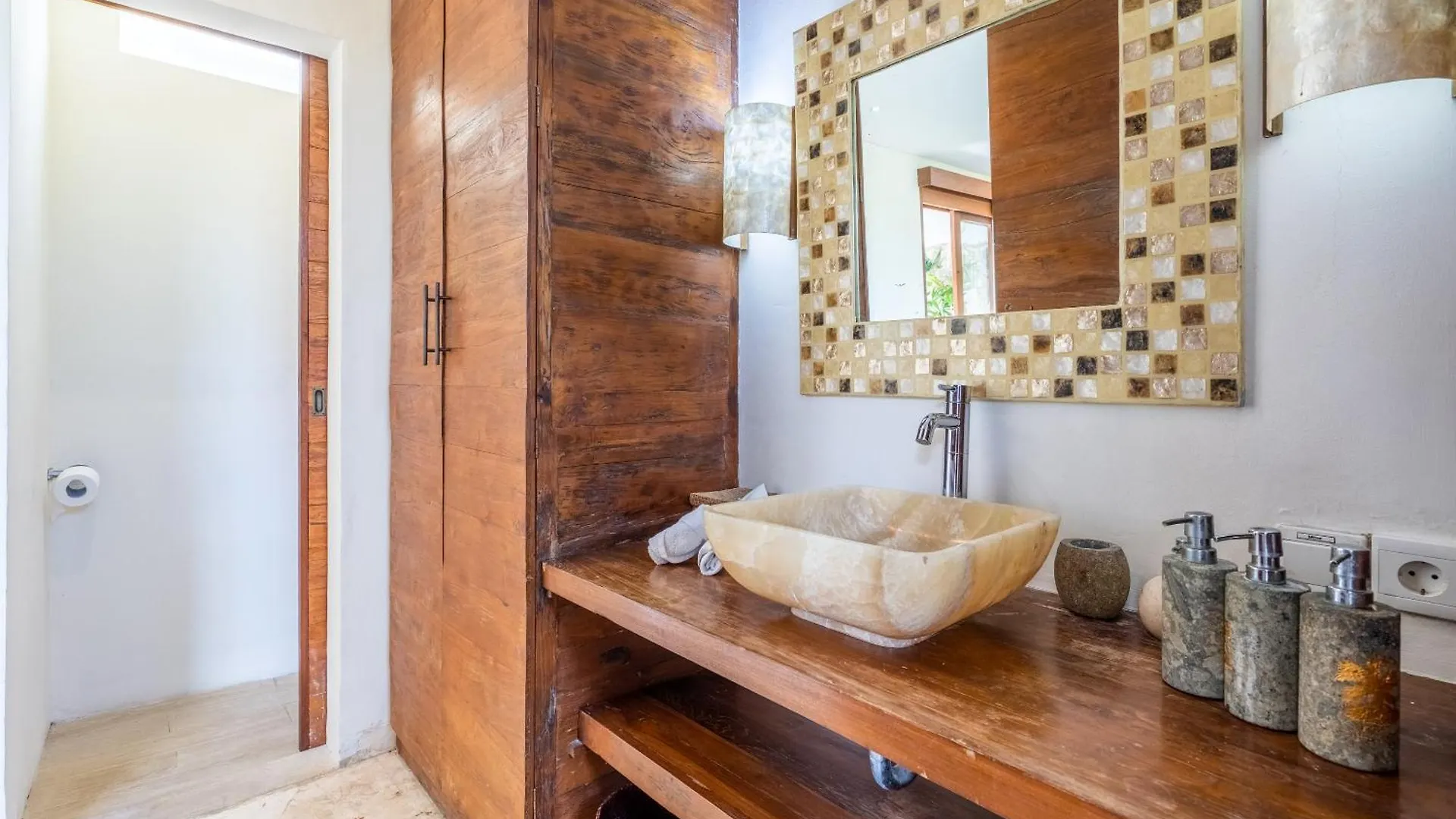Villa Ku Besar By Villa Finder Dalung   Dalung (Bali)